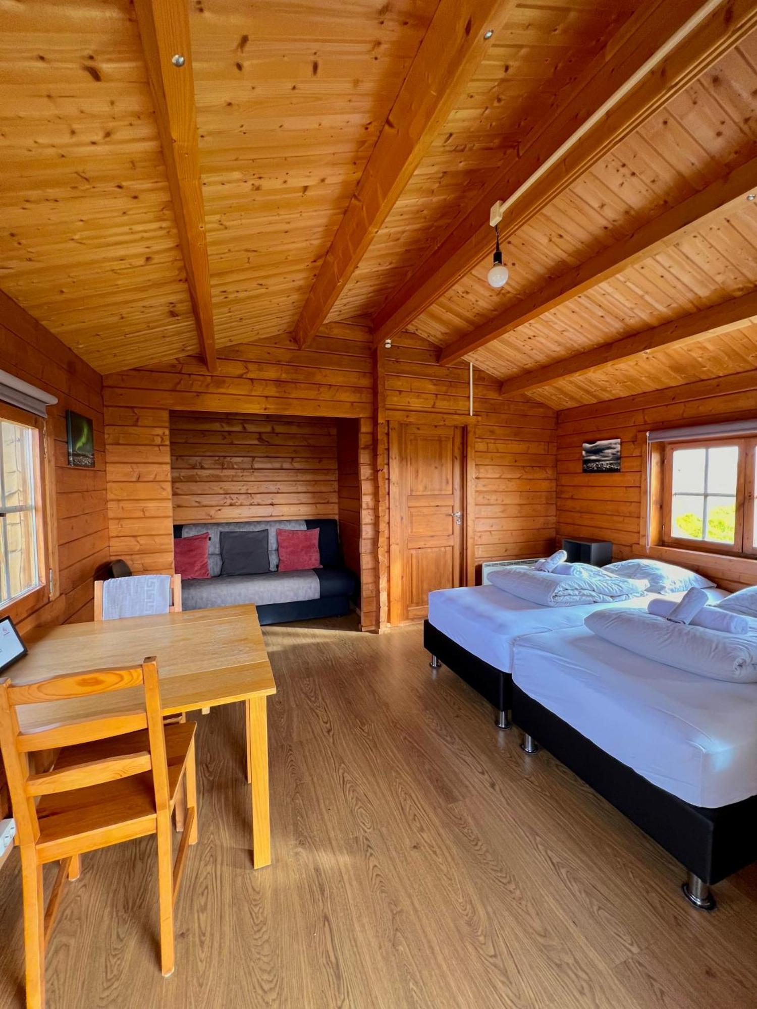 Guesthouse Nypugardar Хофн Экстерьер фото
